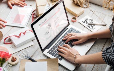 Rolul Sistemelor de Management al Conținutului (CMS) și Backend-ul în Crearea unui Magazin Online