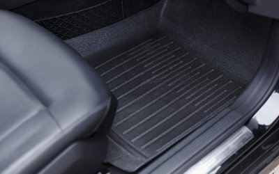 Beneficiile covorașelor auto de tip tăviță pentru modelul tău Dacia