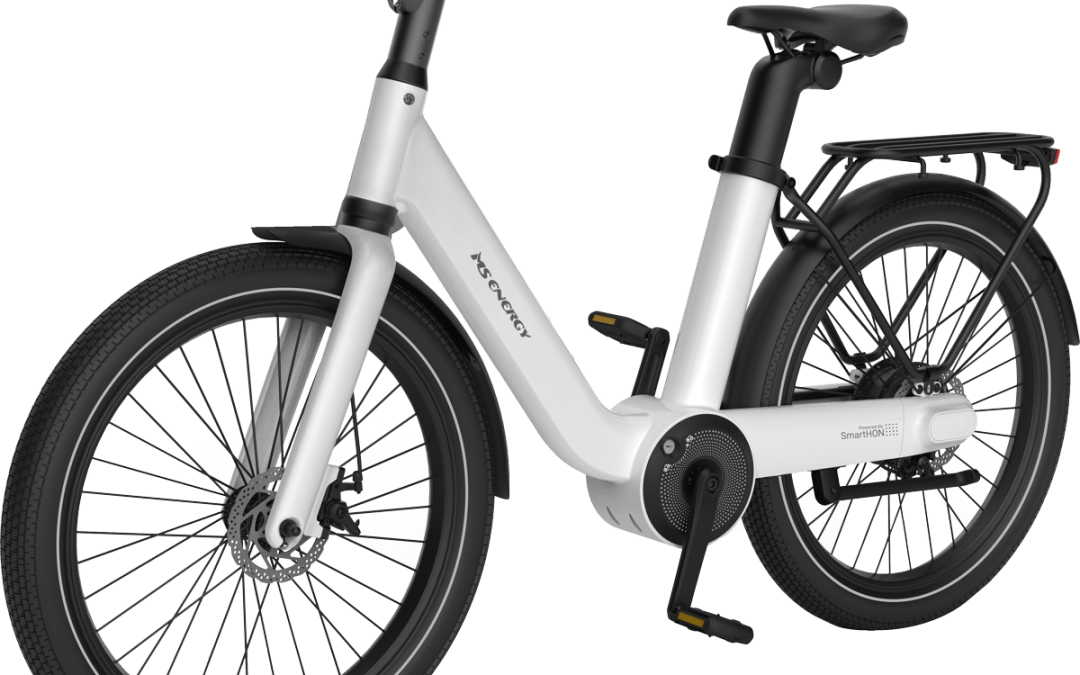 Bicicletă electrică pliabilă pentru navetă mixtă când o poți combina cu mașina sau transportul public